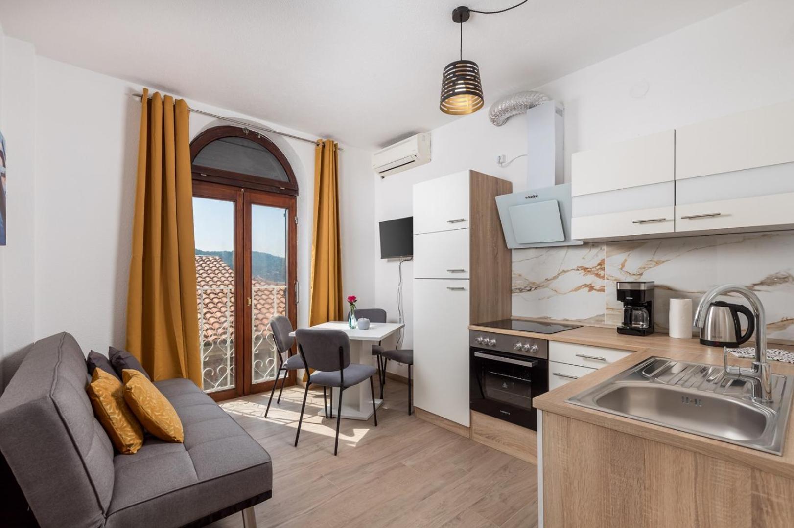 Apartments Jadranka Omišalj Eksteriør bilde