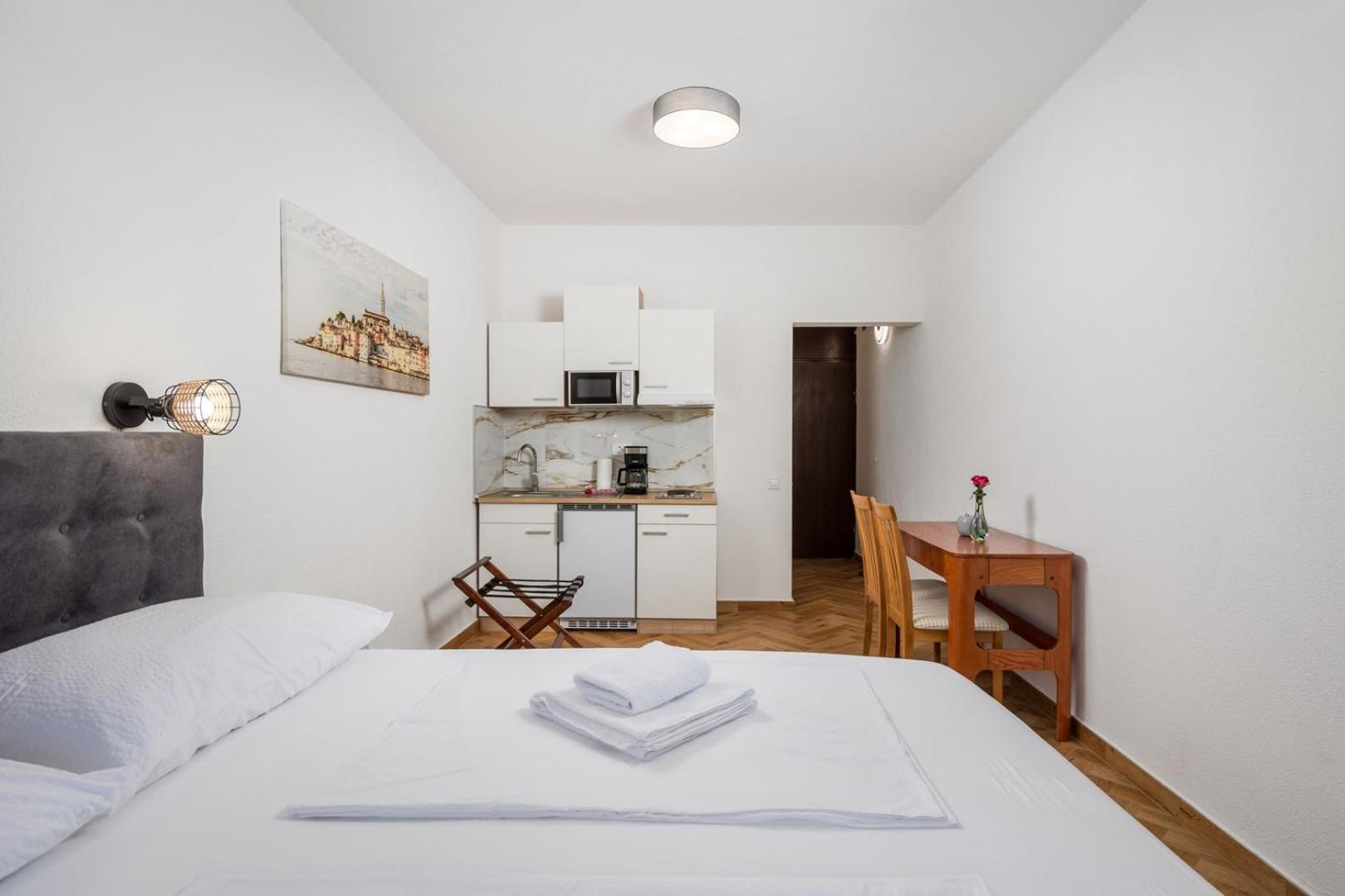 Apartments Jadranka Omišalj Eksteriør bilde